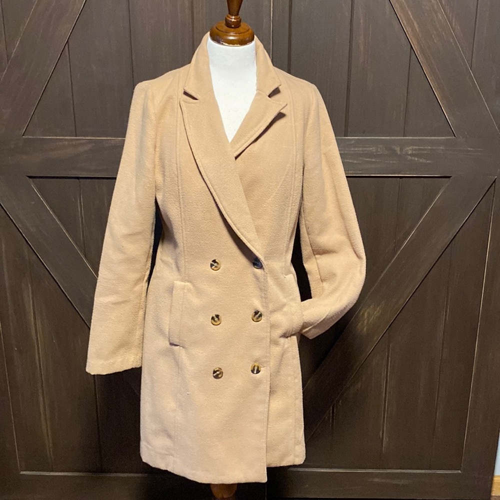 Skies are Blue Size Large Carmel Wool and polyester peacoat